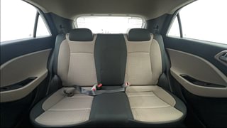 Used 2017 Hyundai Elite i20 [2014-2018] Sportz 1.2 CNG (Outside fitted) Petrol+cng Manual interior REAR SEAT CONDITION VIEW