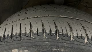 Used 2018 Maruti Suzuki Vitara Brezza [2016-2020] VDi Diesel Manual tyres RIGHT FRONT TYRE TREAD VIEW