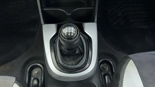 Used 2017 Honda WR-V [2017-2020] i-VTEC S Petrol Manual interior GEAR  KNOB VIEW