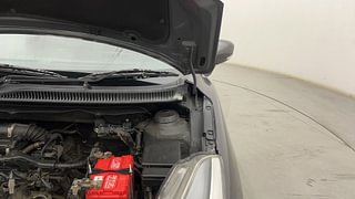 Used 2017 Maruti Suzuki Baleno [2015-2019] Alpha Petrol Petrol Manual engine ENGINE LEFT SIDE HINGE & APRON VIEW