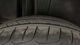Used 2022 Maruti Suzuki Ciaz Zeta Petrol Petrol Manual tyres RIGHT REAR TYRE TREAD VIEW