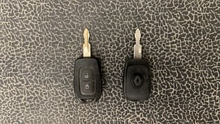 Used 2016 Renault Kwid [2015-2019] RXT Petrol Manual extra CAR KEY VIEW