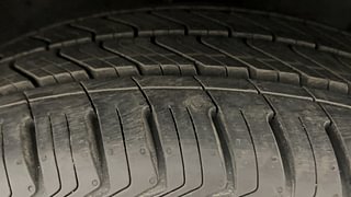 Used 2017 Maruti Suzuki Baleno [2015-2019] Alpha Petrol Petrol Manual tyres RIGHT FRONT TYRE TREAD VIEW