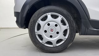 Used 2017 Honda WR-V [2017-2020] i-VTEC S Petrol Manual tyres RIGHT REAR TYRE RIM VIEW