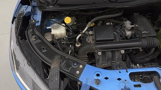Used 2021 Nissan Magnite XV Dual Tone Petrol Manual engine ENGINE RIGHT SIDE VIEW