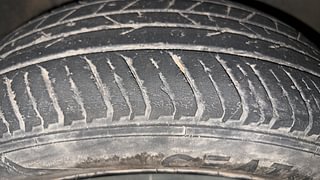 Used 2021 Nissan Magnite XV Dual Tone Petrol Manual tyres RIGHT FRONT TYRE TREAD VIEW