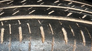 Used 2020 Maruti Suzuki Ignis Zeta MT Petrol Petrol Manual tyres RIGHT FRONT TYRE TREAD VIEW