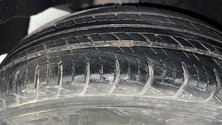 Used 2018 Maruti Suzuki Baleno Delta 1.2 Petrol Manual tyres RIGHT REAR TYRE TREAD VIEW