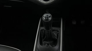 Used 2018 Maruti Suzuki Baleno Delta 1.2 Petrol Manual interior GEAR  KNOB VIEW