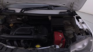 Used 2017 Renault Kwid [2017-2019] RXT 1.0 SCE Special Petrol Manual engine ENGINE LEFT SIDE HINGE & APRON VIEW