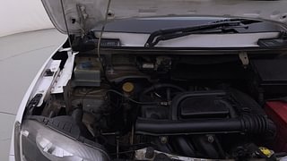 Used 2017 Renault Kwid [2017-2019] RXT 1.0 SCE Special Petrol Manual engine ENGINE RIGHT SIDE HINGE & APRON VIEW