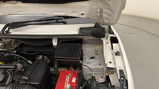Used 2016 Renault Kwid [2015-2019] RXT Petrol Manual engine ENGINE LEFT SIDE HINGE & APRON VIEW