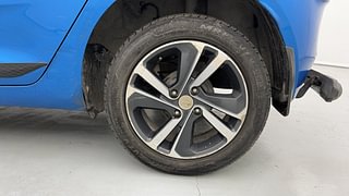 Used 2021 Tata Altroz XZ 1.2 Petrol Manual tyres LEFT REAR TYRE RIM VIEW