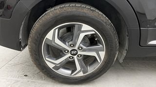 Used 2018 Hyundai Creta [2018-2020] 1.6 SX AT Diesel Automatic tyres RIGHT REAR TYRE RIM VIEW