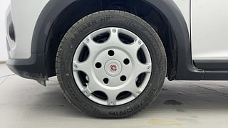 Used 2017 Honda WR-V [2017-2020] i-VTEC S Petrol Manual tyres LEFT FRONT TYRE RIM VIEW
