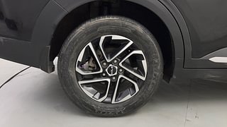 Used 2022 Kia Carens Luxury Plus 1.5 Diesel AT 7 STR Diesel Automatic tyres RIGHT REAR TYRE RIM VIEW
