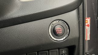 Used 2017 Maruti Suzuki Baleno [2015-2019] Alpha Petrol Petrol Manual top_features Keyless start
