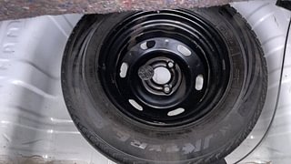 Used 2017 Renault Kwid [2017-2019] RXT 1.0 SCE Special Petrol Manual tyres SPARE TYRE VIEW