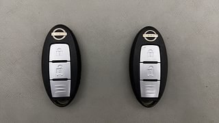 Used 2021 Nissan Magnite XV Dual Tone Petrol Manual extra CAR KEY VIEW