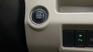 Used 2018 maruti-suzuki Ciaz Alpha Petrol Petrol Manual top_features Keyless start