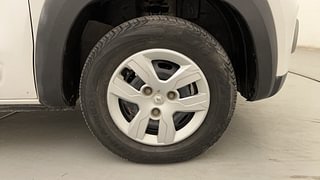 Used 2016 Renault Kwid [2015-2019] RXT Petrol Manual tyres RIGHT FRONT TYRE RIM VIEW