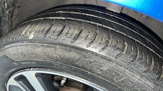 Used 2021 Tata Altroz XZ 1.2 Petrol Manual tyres RIGHT FRONT TYRE TREAD VIEW