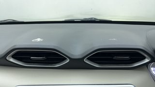 Used 2021 Nissan Magnite XV Dual Tone Petrol Manual top_features Air quality control/filter