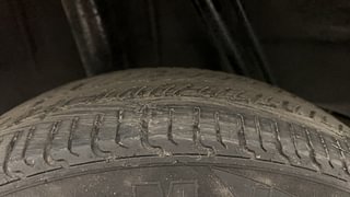 Used 2016 Renault Kwid [2015-2019] RXT Petrol Manual tyres RIGHT REAR TYRE TREAD VIEW
