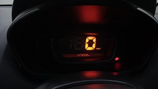Used 2017 Renault Kwid [2017-2019] RXT 1.0 SCE Special Petrol Manual interior CLUSTERMETER VIEW