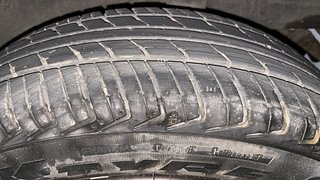 Used 2017 Renault Kwid [2017-2019] RXT 1.0 SCE Special Petrol Manual tyres LEFT REAR TYRE TREAD VIEW