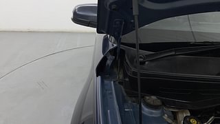 Used 2021 Hyundai Venue [2019-2022] SX 1.0  Turbo Petrol Manual engine ENGINE RIGHT SIDE HINGE & APRON VIEW