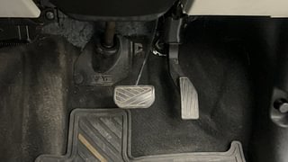 Used 2019 Maruti Suzuki Ignis [2017-2020] Delta AMT Petrol Petrol Automatic interior PEDALS VIEW
