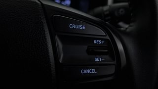 Used 2021 Hyundai Venue [2019-2022] SX 1.0  Turbo Petrol Manual top_features Cruise control