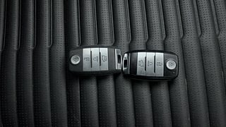 Used 2023 Kia Sonet GTX Plus 1.5 AT Diesel Automatic extra CAR KEY VIEW