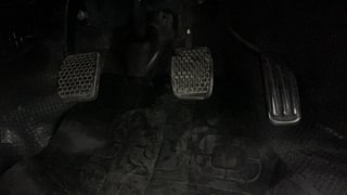 Used 2015 Maruti Suzuki Alto 800 [2012-2016] Lxi Petrol Manual interior PEDALS VIEW