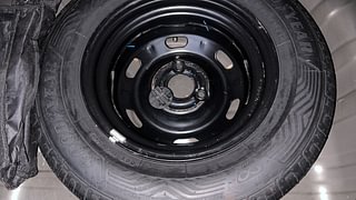 Used 2018 Renault Kwid [2017-2019] CLIMBER 1.0 AMT Petrol Automatic tyres SPARE TYRE VIEW
