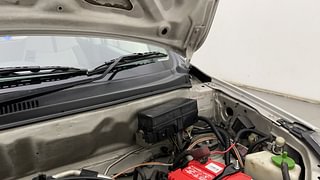 Used 2015 Maruti Suzuki Alto 800 [2012-2016] Lxi Petrol Manual engine ENGINE LEFT SIDE HINGE & APRON VIEW