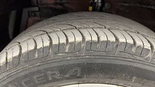 Used 2015 Maruti Suzuki Swift [2011-2017] ZDi Diesel Manual tyres LEFT FRONT TYRE TREAD VIEW
