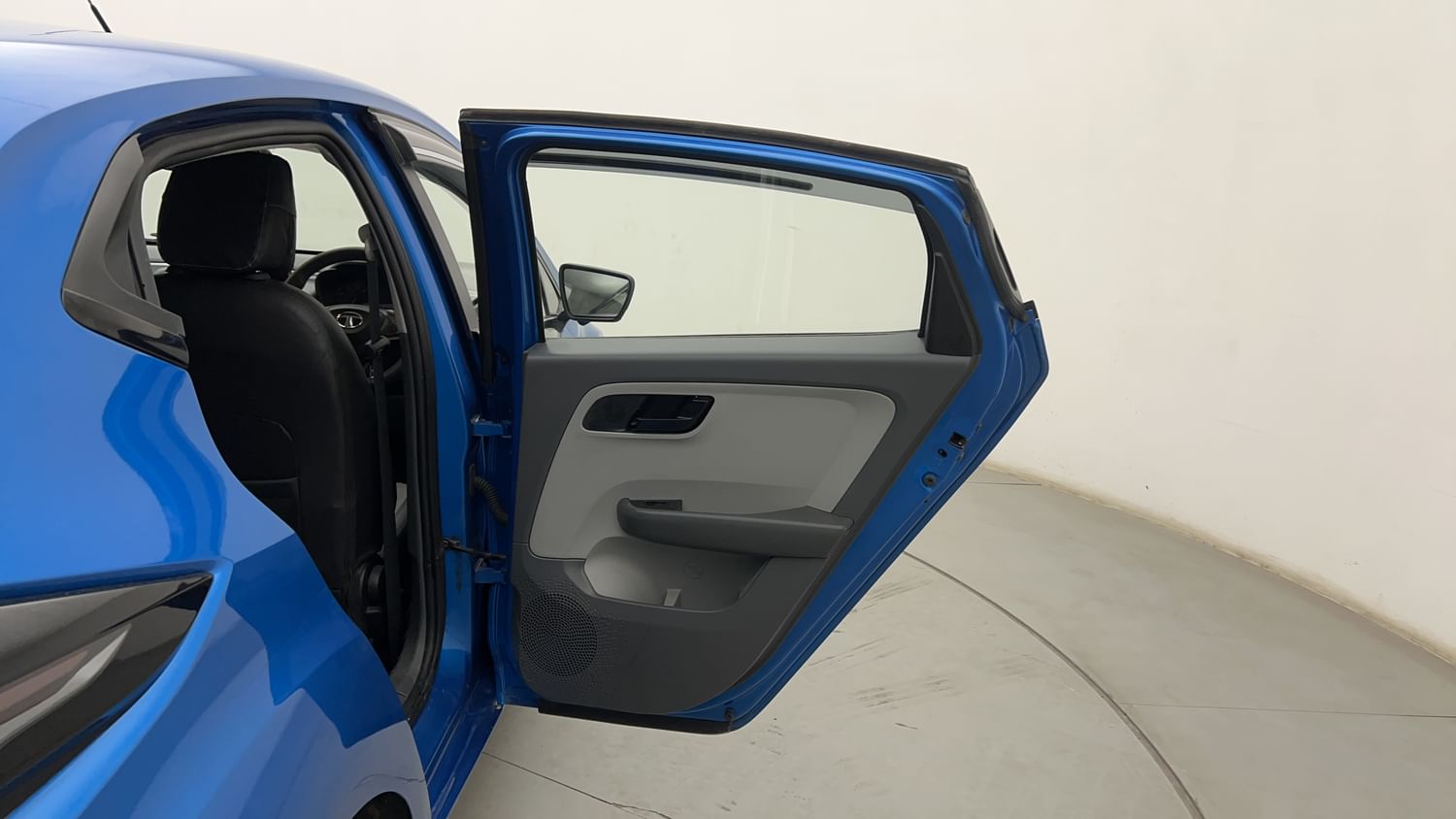 New Tata Altroz interior RIGHT REAR DOOR OPEN VIEW