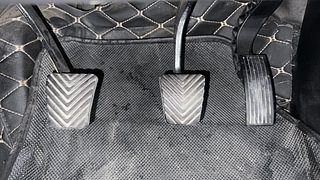 Used 2021 Hyundai Venue [2019-2022] SX 1.0  Turbo Petrol Manual interior PEDALS VIEW