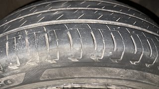 Used 2021 honda Amaze 1.2 S i-VTEC Petrol Manual tyres RIGHT FRONT TYRE TREAD VIEW