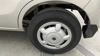 Used 2015 Maruti Suzuki Alto 800 [2012-2016] Lxi Petrol Manual tyres LEFT REAR TYRE RIM VIEW