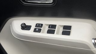 Used 2019 Maruti Suzuki Ignis [2017-2020] Delta AMT Petrol Petrol Automatic top_features Power windows