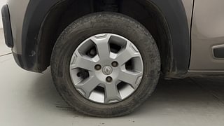 Used 2018 Renault Kwid [2017-2019] CLIMBER 1.0 AMT Petrol Automatic tyres LEFT FRONT TYRE RIM VIEW
