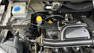 Used 2018 Renault Kwid [2017-2019] RXT 1.0 SCE Special Petrol Manual engine ENGINE RIGHT SIDE VIEW