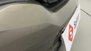 Used 2018 Renault Kwid [2017-2019] RXT 1.0 SCE Special Petrol Manual dents MINOR SCRATCH