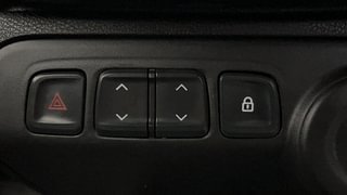 Used 2018 Renault Kwid [2017-2019] RXT 1.0 SCE Special Petrol Manual top_features Power windows