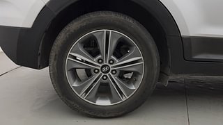 Used 2017 Hyundai Creta [2015-2018] 1.6 SX Plus Auto Petrol Petrol Automatic tyres RIGHT REAR TYRE RIM VIEW
