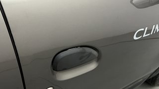 Used 2018 Renault Kwid [2017-2019] CLIMBER 1.0 AMT Petrol Automatic dents MINOR DENT