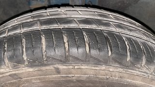 Used 2022 Renault Kwid 1.0 RXT AMT SCE Petrol Automatic tyres LEFT FRONT TYRE TREAD VIEW